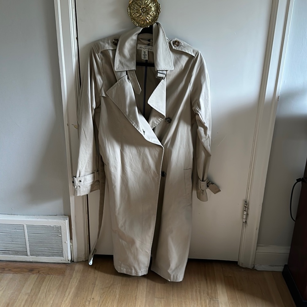 Timeless Woman’s Trench Coat
